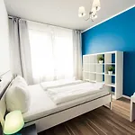 Hevals Grand Appartments Tempelhof * Berlin