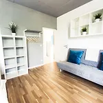 Hevals Grand Appartments Tempelhof Apartment