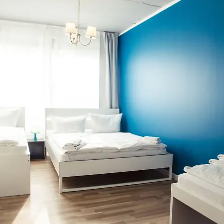 Hevals Grand Appartments Tempelhof Appartamento