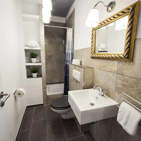 Hevals Grand Appartments Tempelhof *