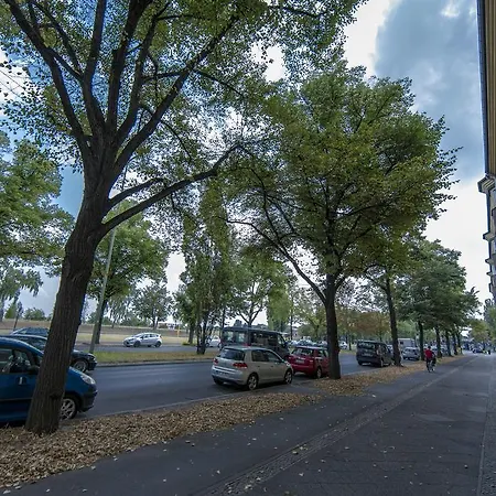 Hevals Grand Appartments Tempelhof Appartamento